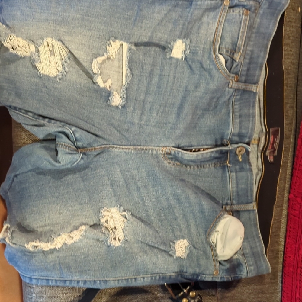 Torrid 24S Women's Light Blue Distressed Denim Jeans